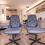 Eiger Apt-a-425 By Interhome