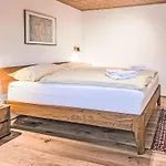 Eiger Apt-a-425 By Interhome *